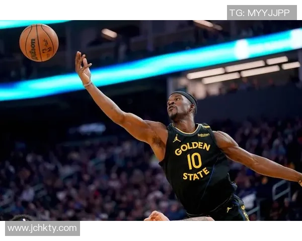 库里称巴特勒深谙赢球之道注重团队协作与无私分享球风